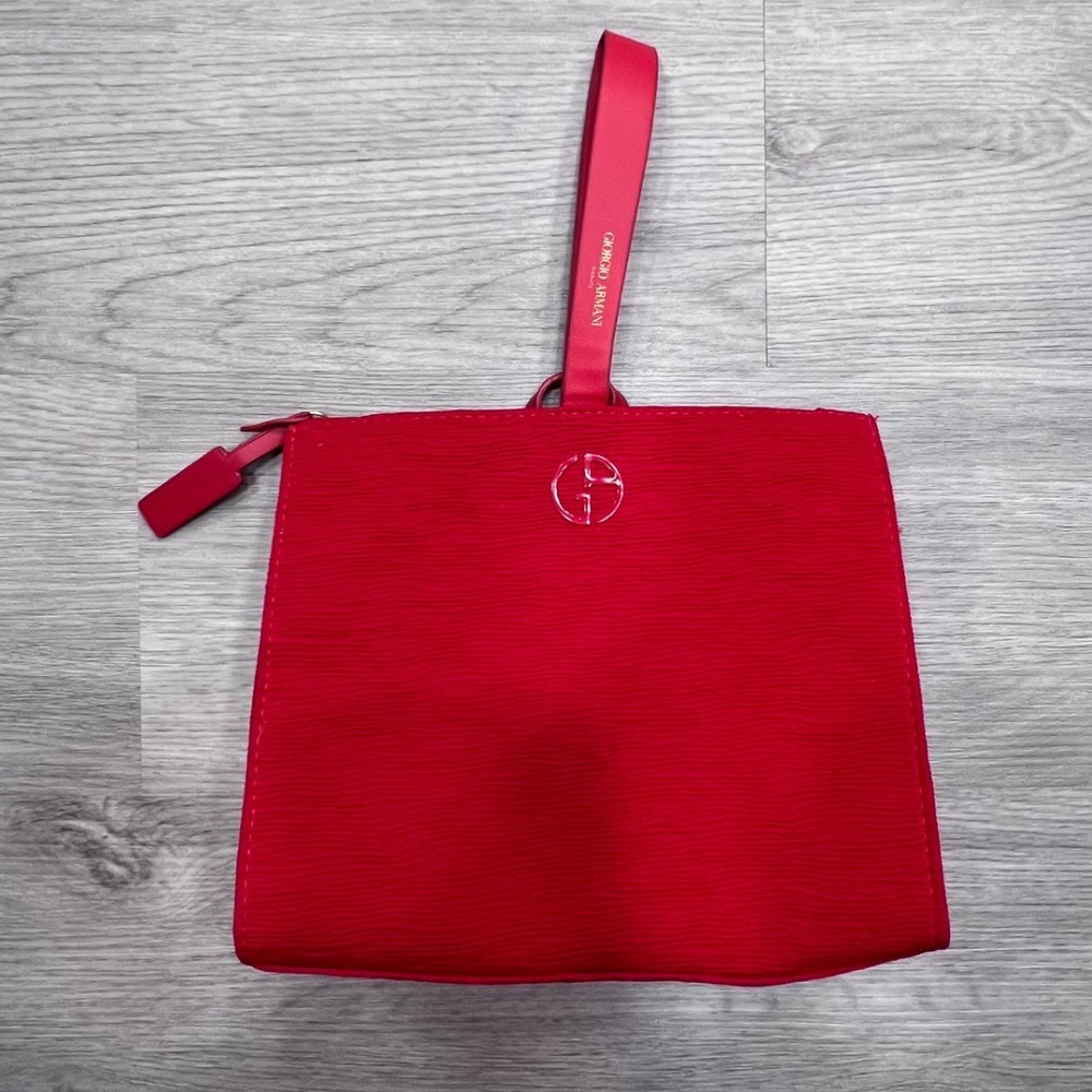 Giorgio Armani Beauty Red‎ Rippled Textured Wristlet Pouch Cosmetic Makeup Bag